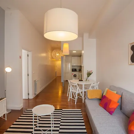 Misha's Place At Bairro Alto!