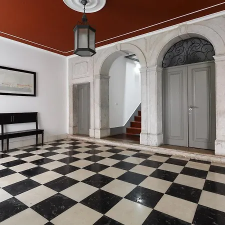 Апартаменты Misha's Place At Bairro Alto! *