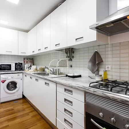 Misha's Place At Bairro Alto! Appartement Lissabon