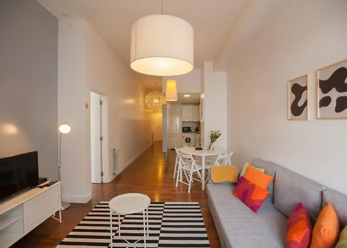 Misha's Place At Bairro Alto!